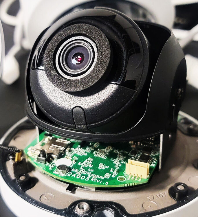 ALARME1 684X750 | Paro Sécurité Quels sont les avantages de la vidéosurveillance connectée pour le suivi à distance ? Illzach